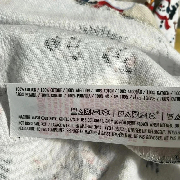 Disney 2021 Holiday Mickey and Friends Snow  Much Fun Spirit Jersey - Picture 15 of 16